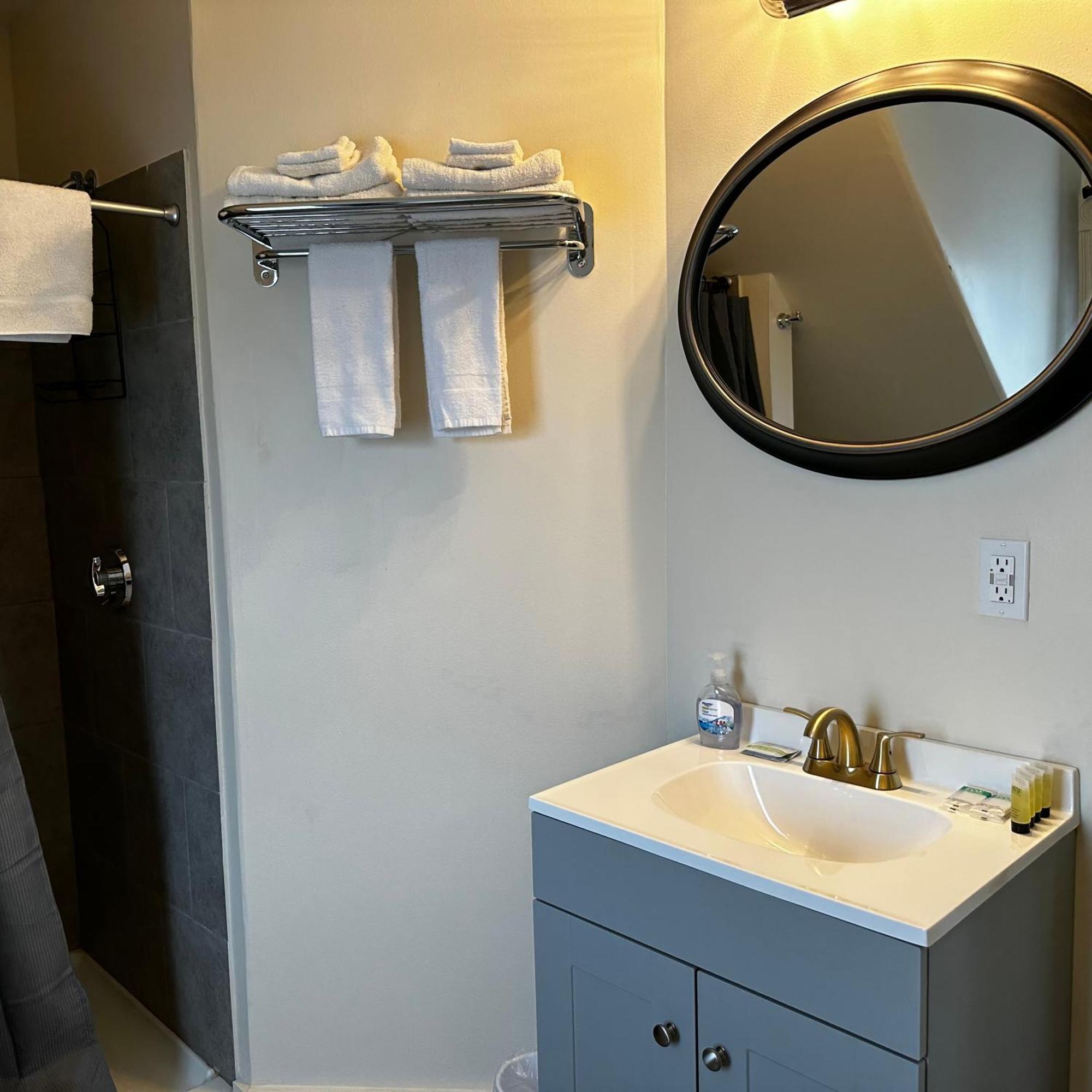 The Whitetail Inn And Suites- Lincoln Exteriör bild