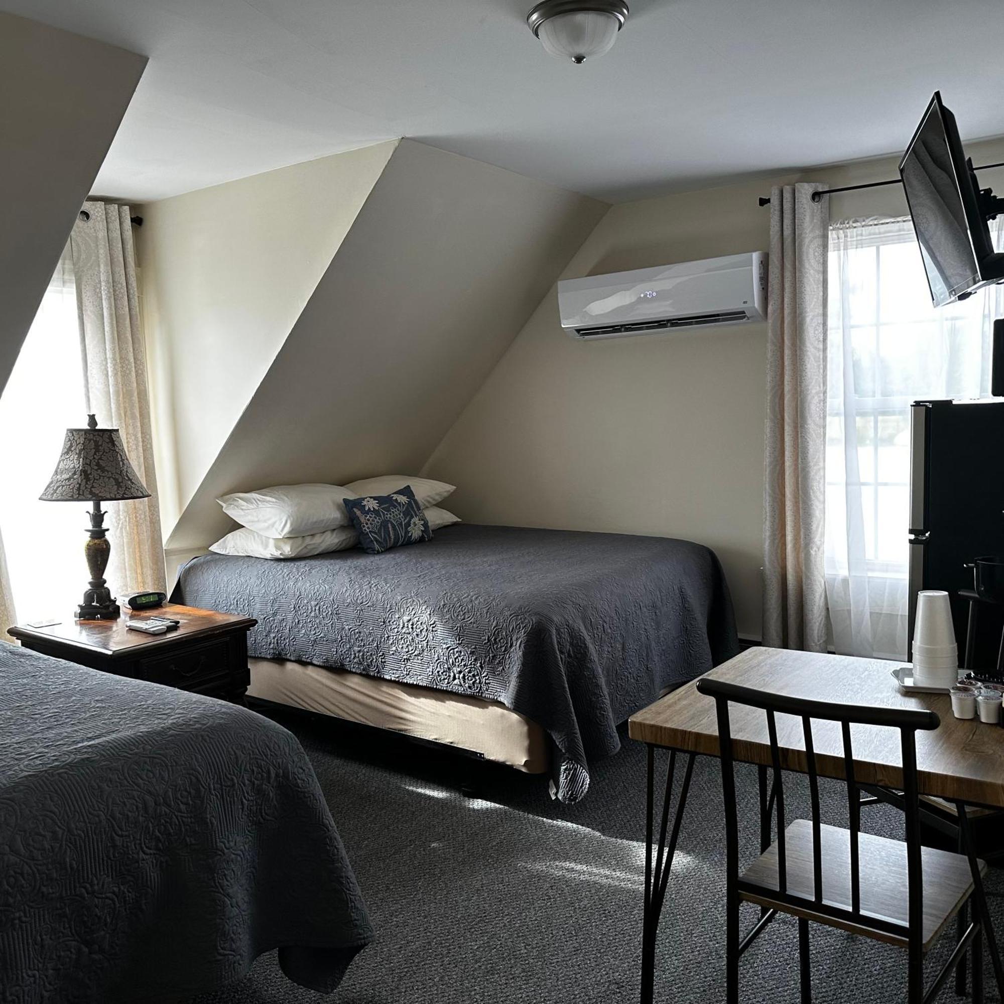 The Whitetail Inn And Suites- Lincoln Exteriör bild