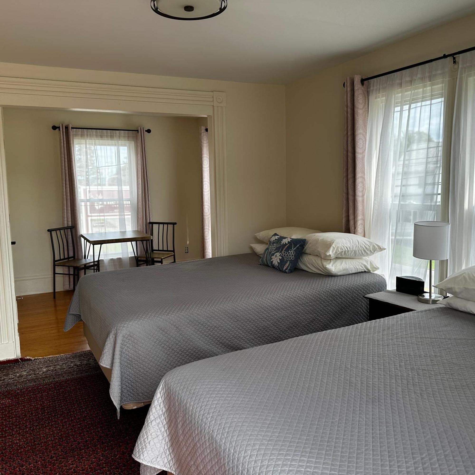The Whitetail Inn And Suites- Lincoln Exteriör bild